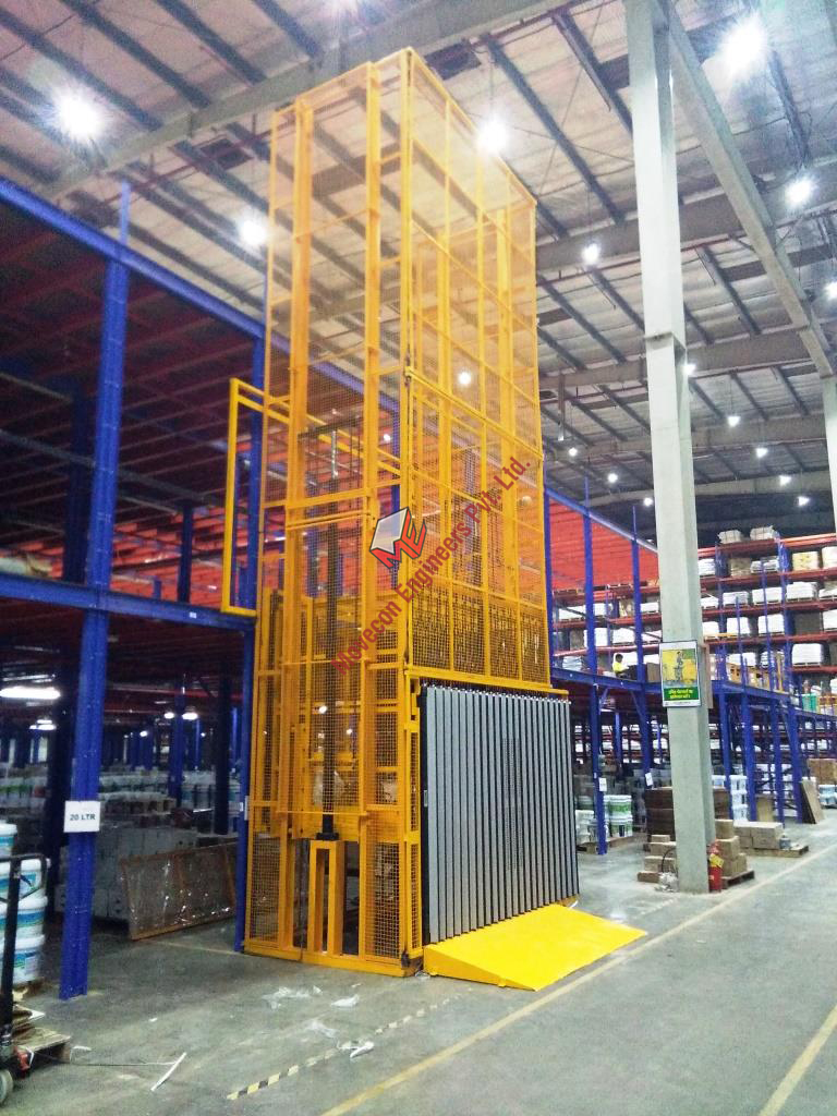 Double Mast Electro Hydraulic Goods Lift